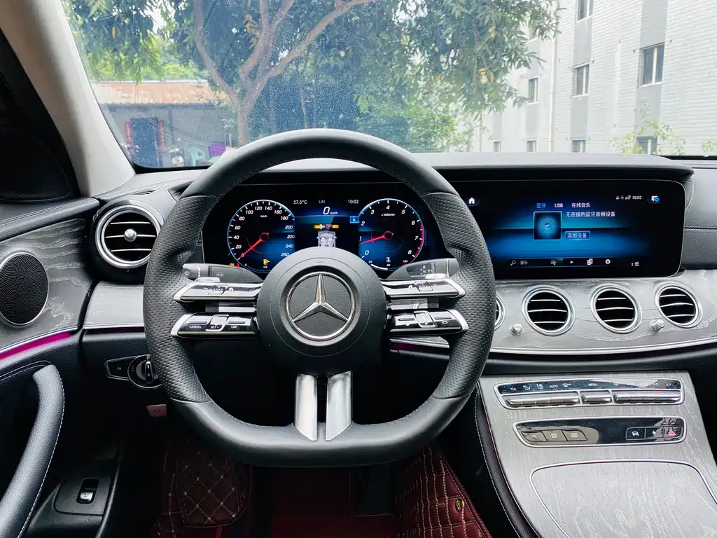 Mercedes-Benz E-Class 2022 — фото 15