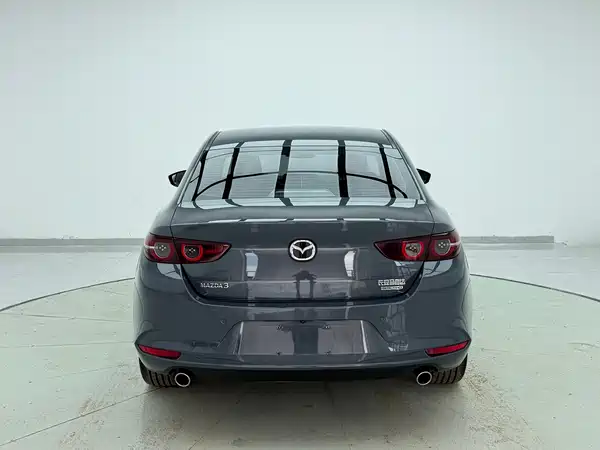 Mazda 3 Axela 2022