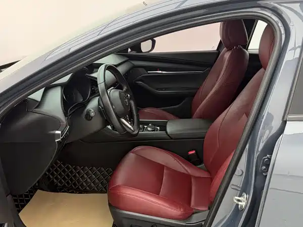 Mazda 3 Axela 2022