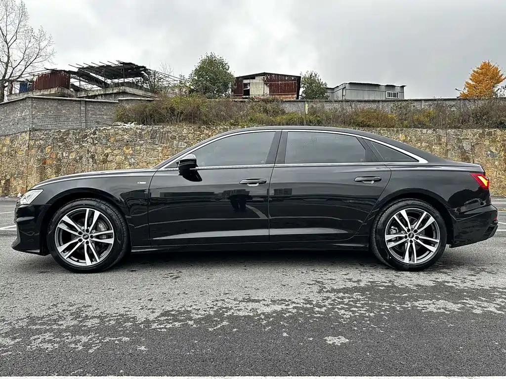 Audi A6L 2022 — фото 13