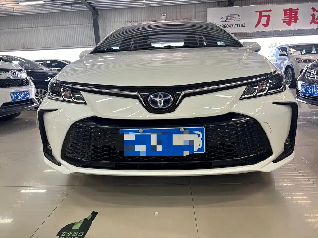 Toyota Corolla 2023 — фото 14