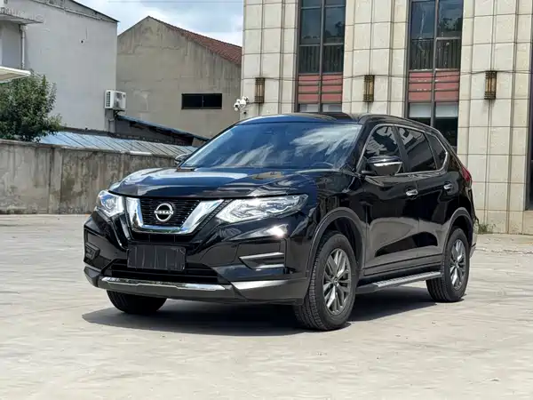 Nissan X-Trail 2025
