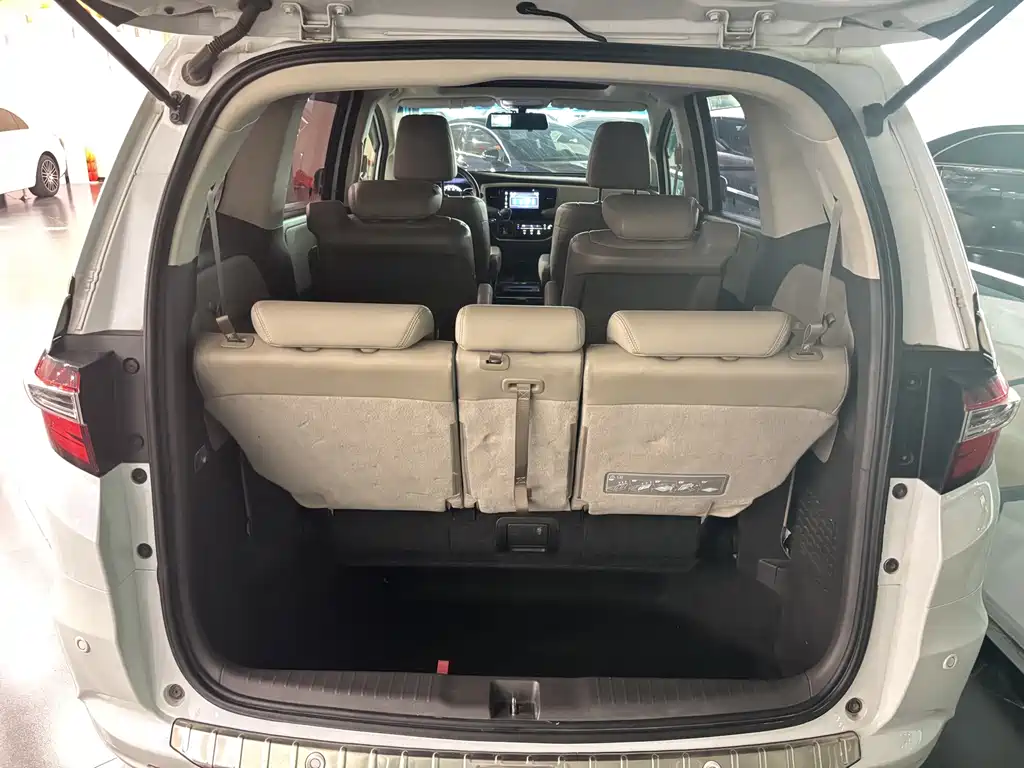 Honda Odyssey 2017 — фото 14