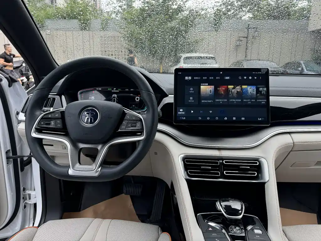 BYD Song PLUS New Energy 2022 — фото 14