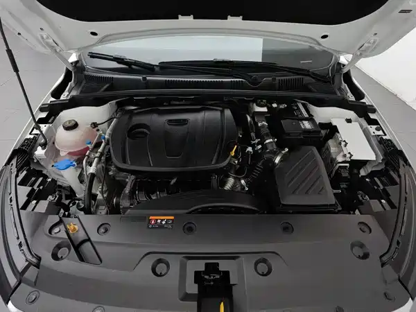 Geely Emgrand 2024