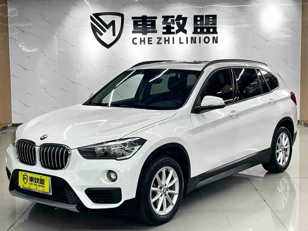 BMW X1 2019 — фото 1