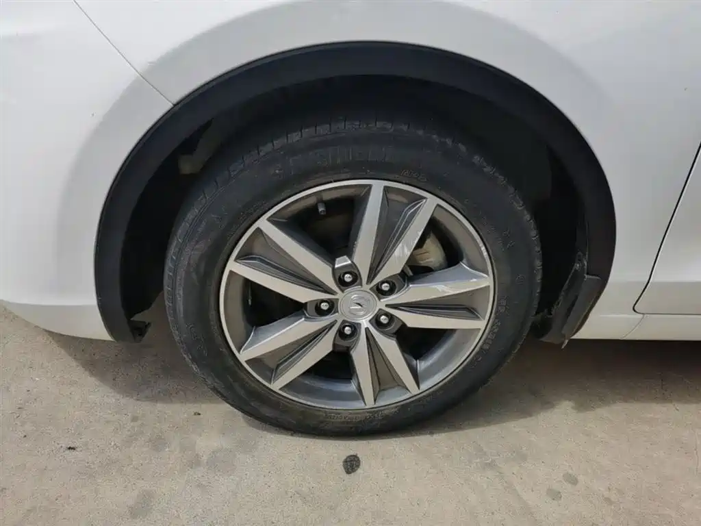Changan Eado XT 2015 — фото 23