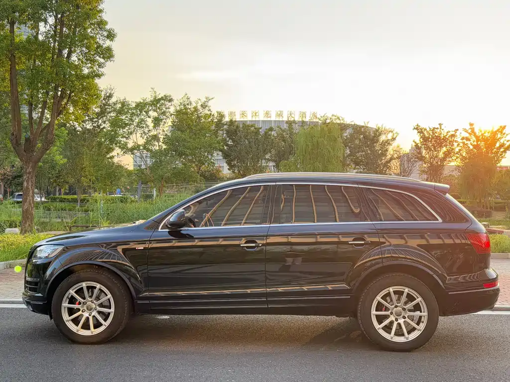 Audi Q7 2012