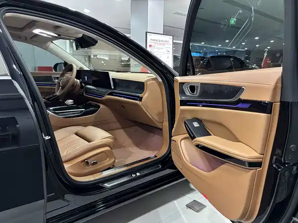 Hongqi H9 2025