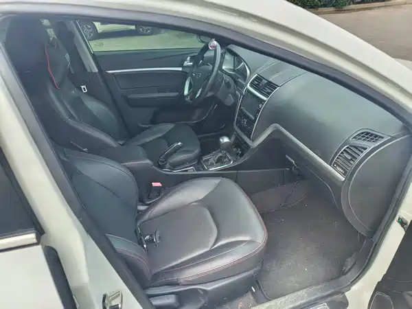 Geely Emgrand 2015