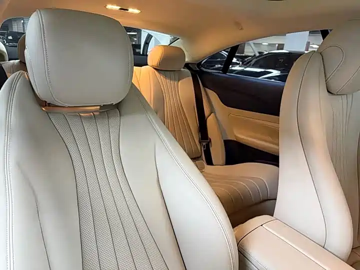 Mercedes-Benz E-Class 2020 — фото 15