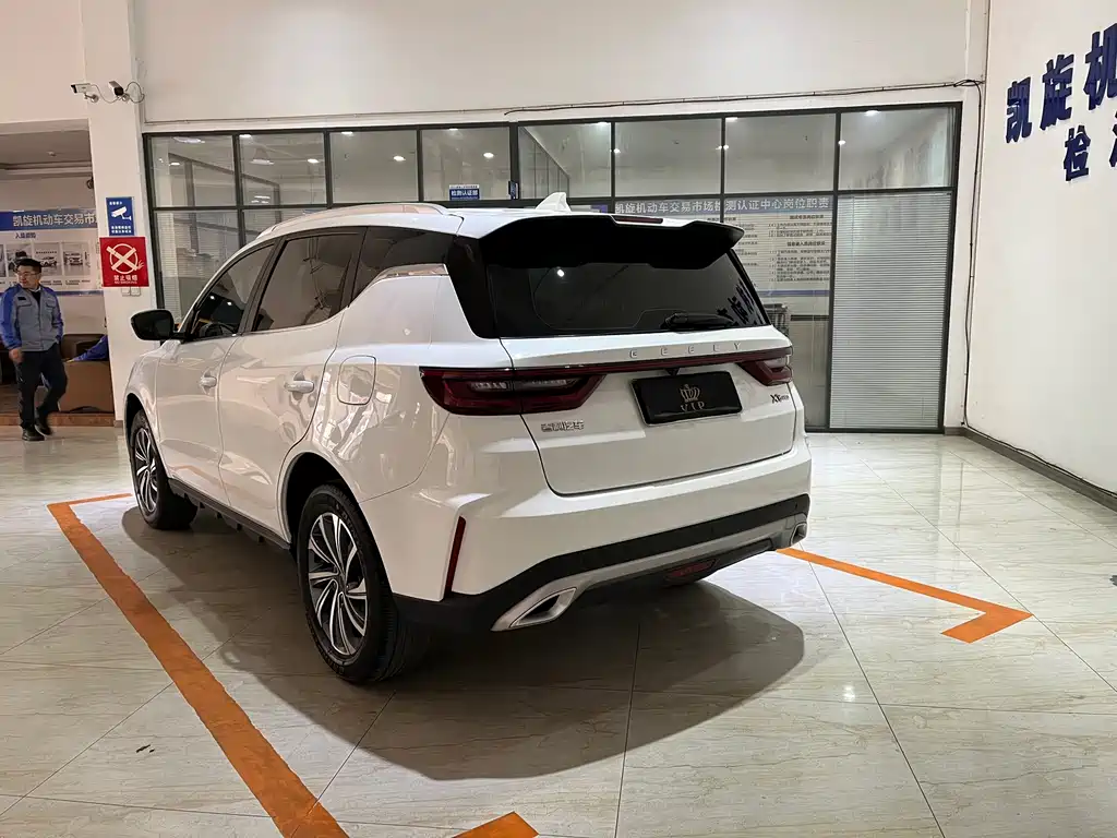 Geely Vision X6 2023 — фото 3