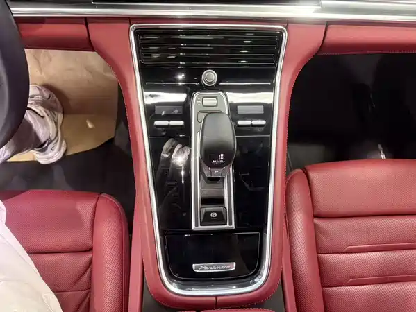 Porsche Panamera 2020