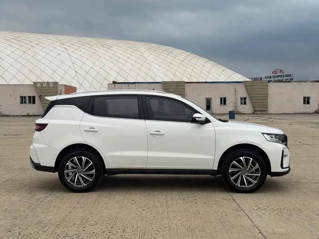 Geely Vision X6 2022