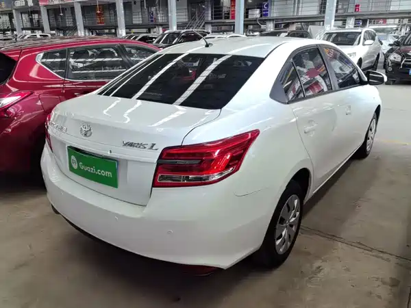 Toyota Yaris L 2020