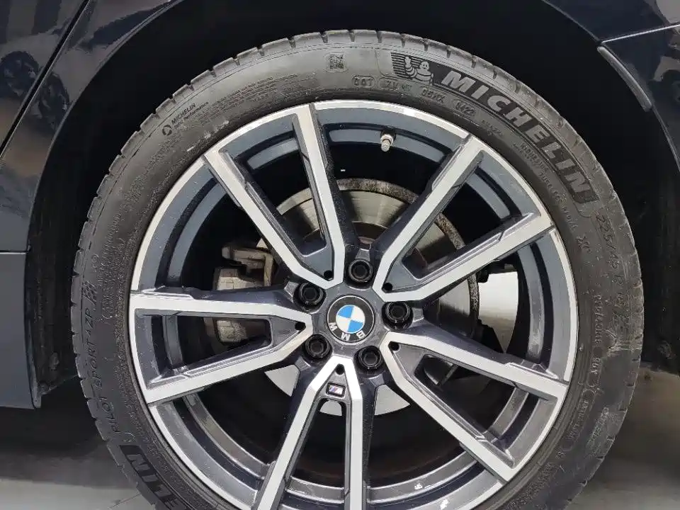 BMW 3 Series 2022 — фото 17