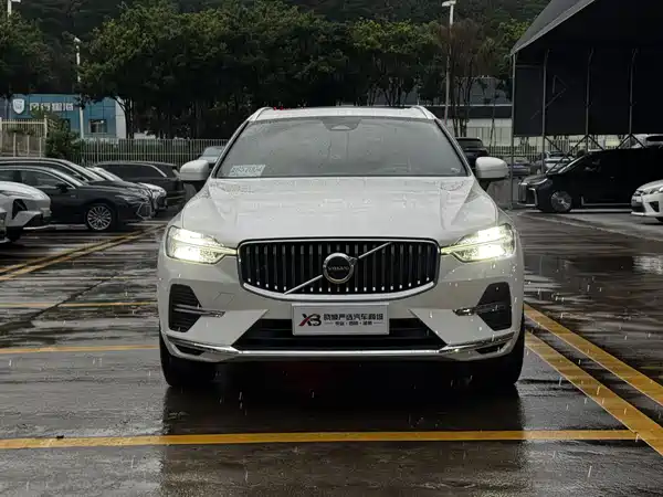 Volvo XC60 2021