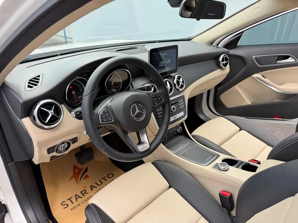 Mercedes-Benz GLA 2017 — фото 12