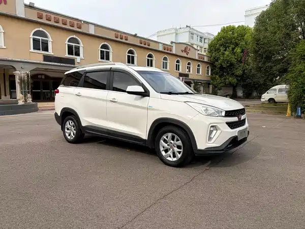 Wuling Hongguang S3 2018
