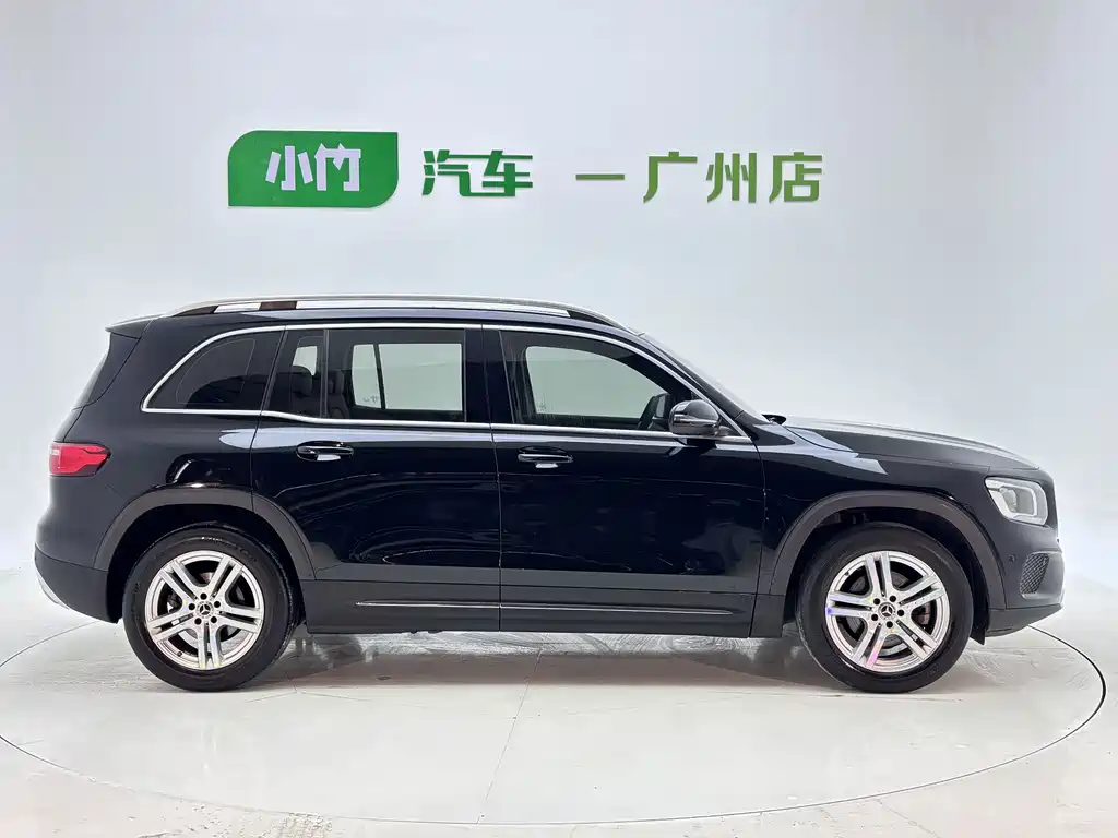 Mercedes-Benz GLB 2021