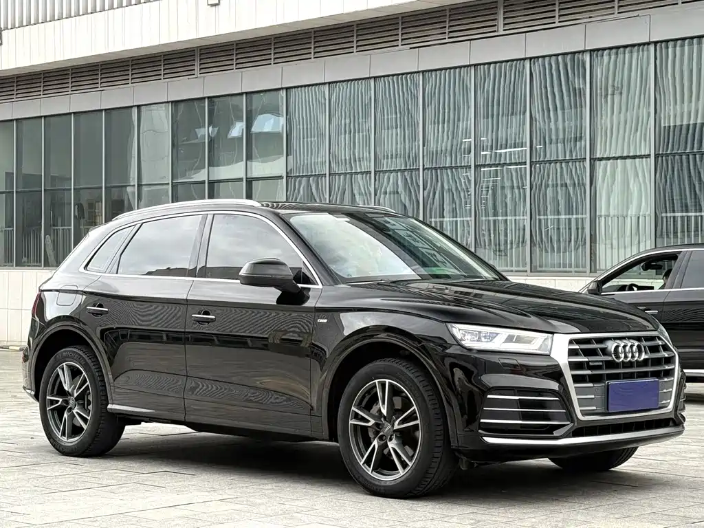 Audi Q5L 2020 — фото 3