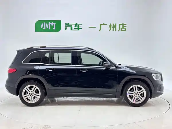 Mercedes-Benz GLB 2021