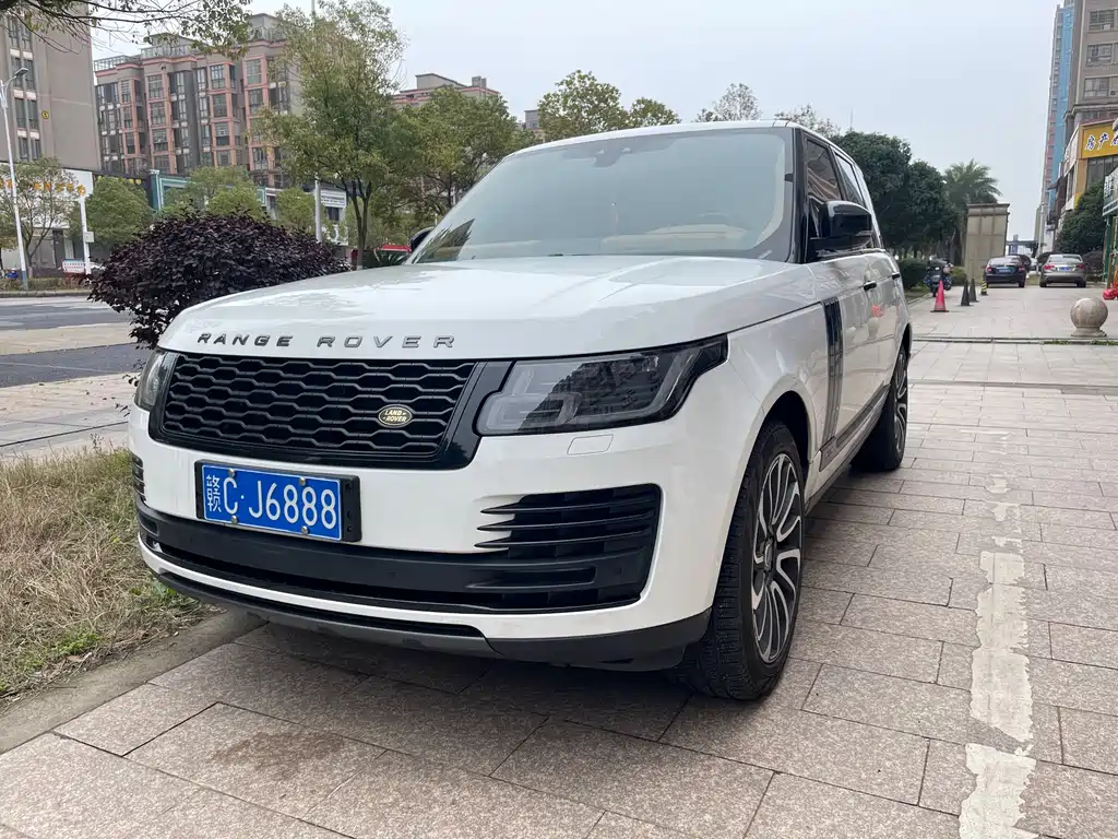 Land Rover Range Rover 2019 — фото 1