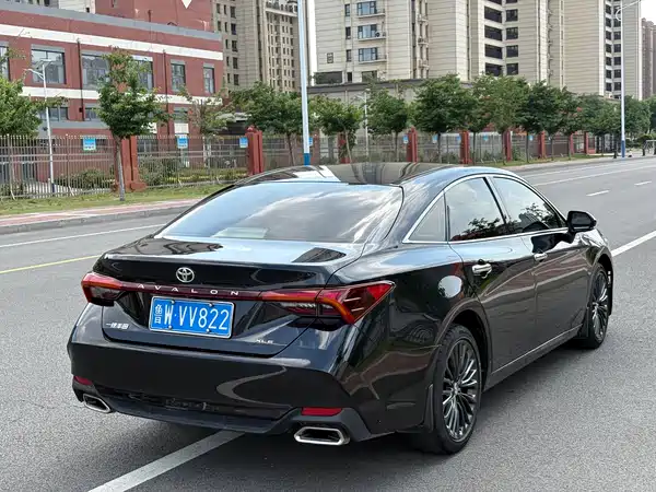 Toyota Avalon 2019