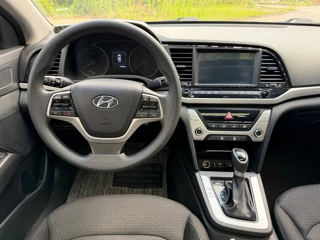 Hyundai Celesta 2016 — фото 12