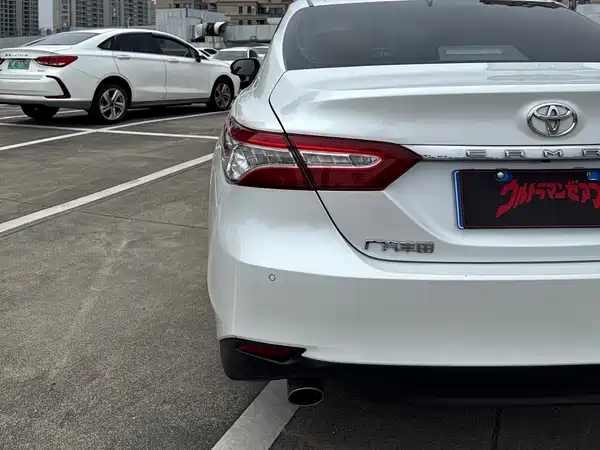 Toyota Camry 2021