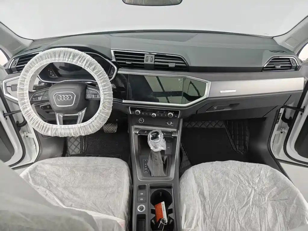 Audi Q3 2023 — фото 23