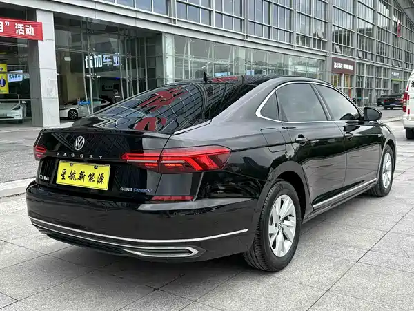 Volkswagen Passat Plug-In Hybrid 2020