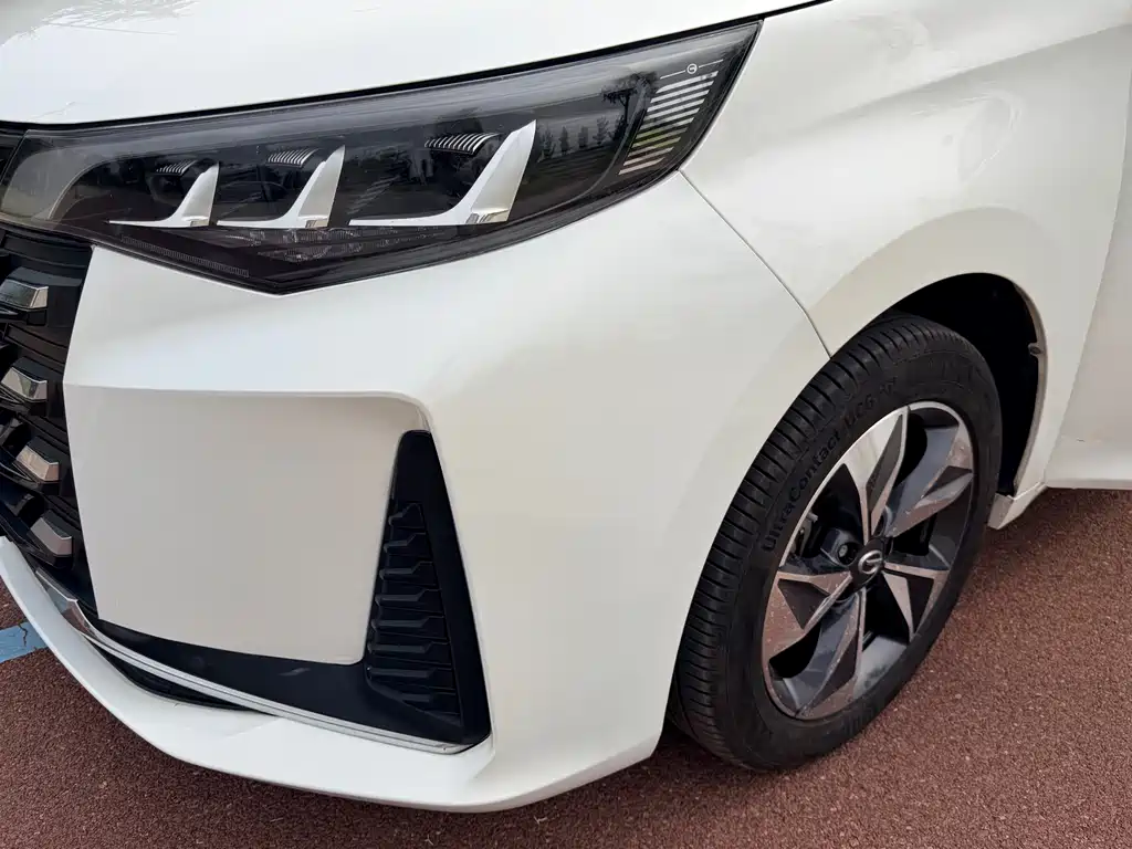 GAC Motor Trumpchi M6 2021 — фото 16