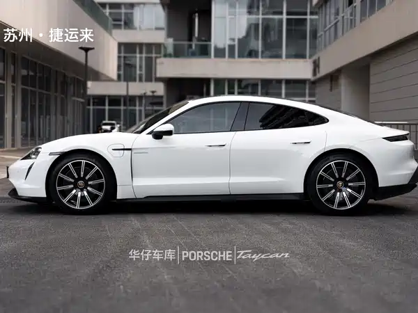 Porsche Taycan 2021