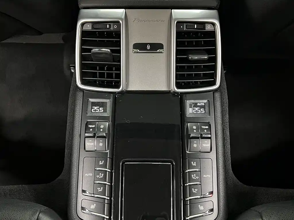 Porsche Panamera 2014 — фото 16