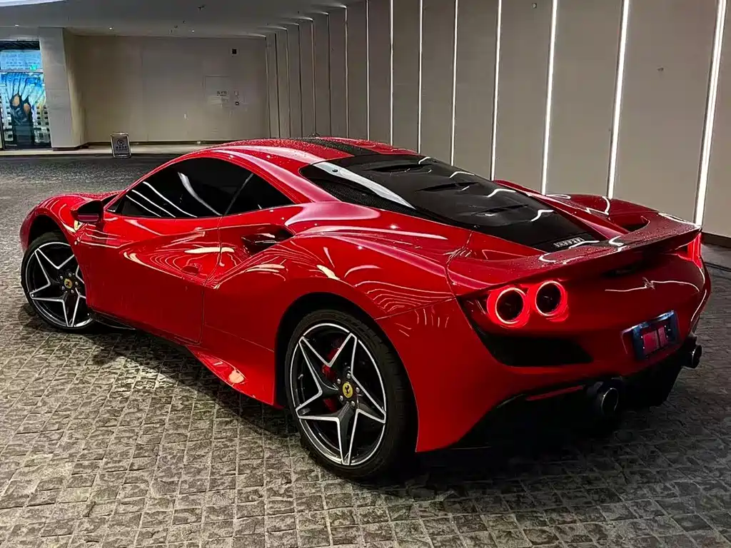 Ferrari F8 2021 — фото 3