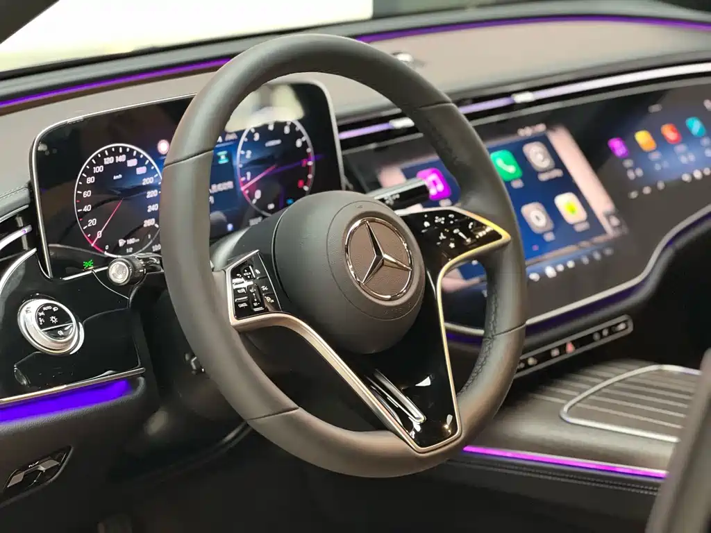 Mercedes-Benz E-Class 2025 — фото 7