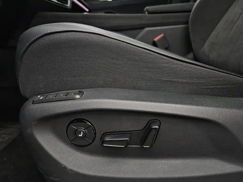 Volkswagen Tiguan L 2024