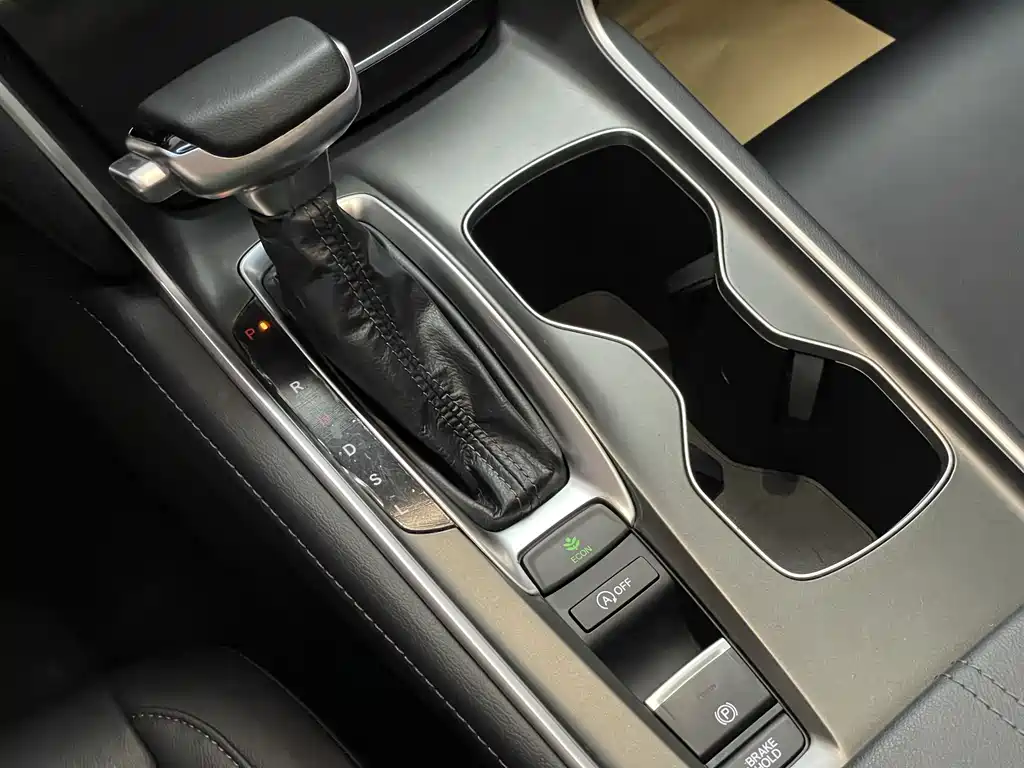 Honda Accord 2023 — фото 23
