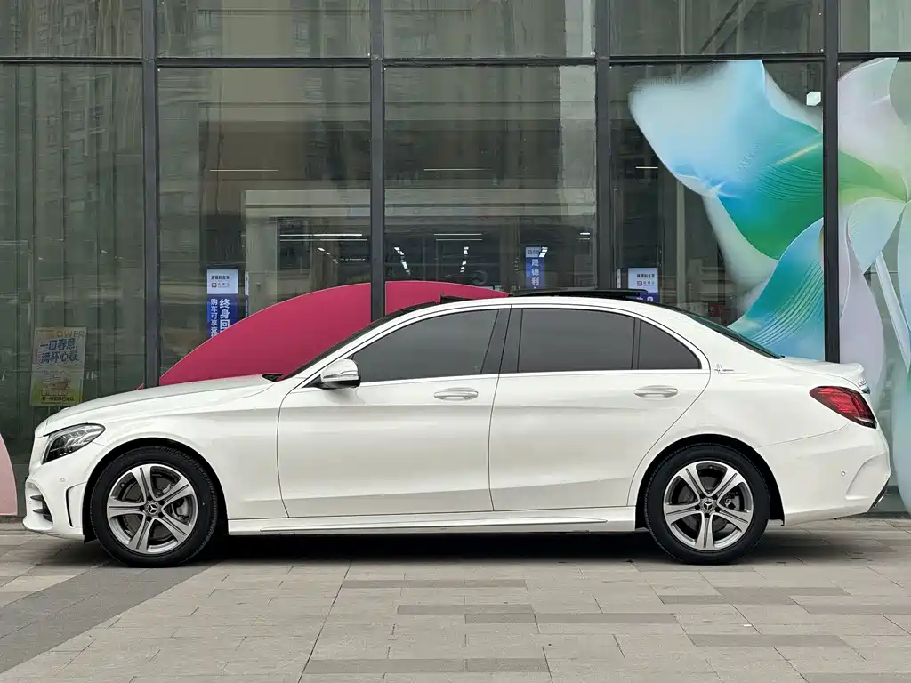 Mercedes-Benz C-Class 2020
