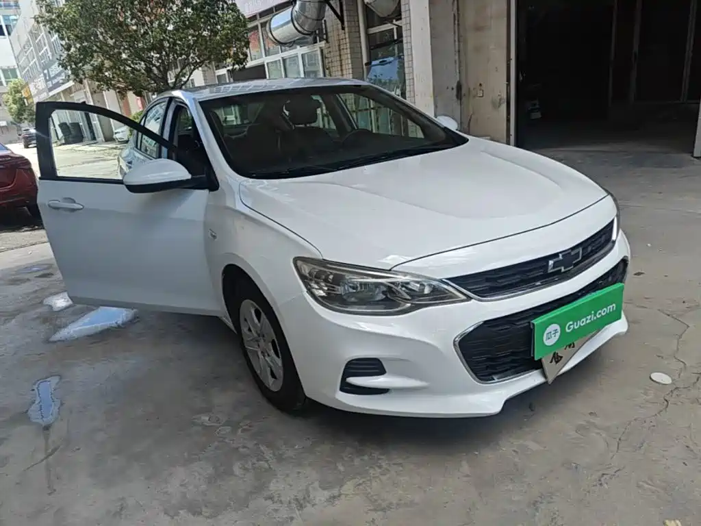 Chevrolet Cavalier 2018 — фото 4