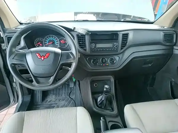 Wuling Hongguang V 2022