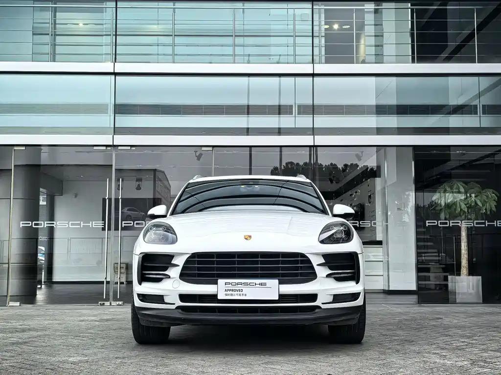 Porsche Macan 2021 — фото 2