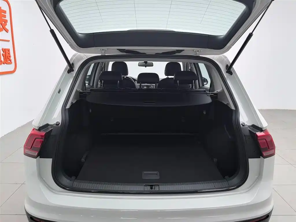 Volkswagen Tiguan L 2021 — фото 25