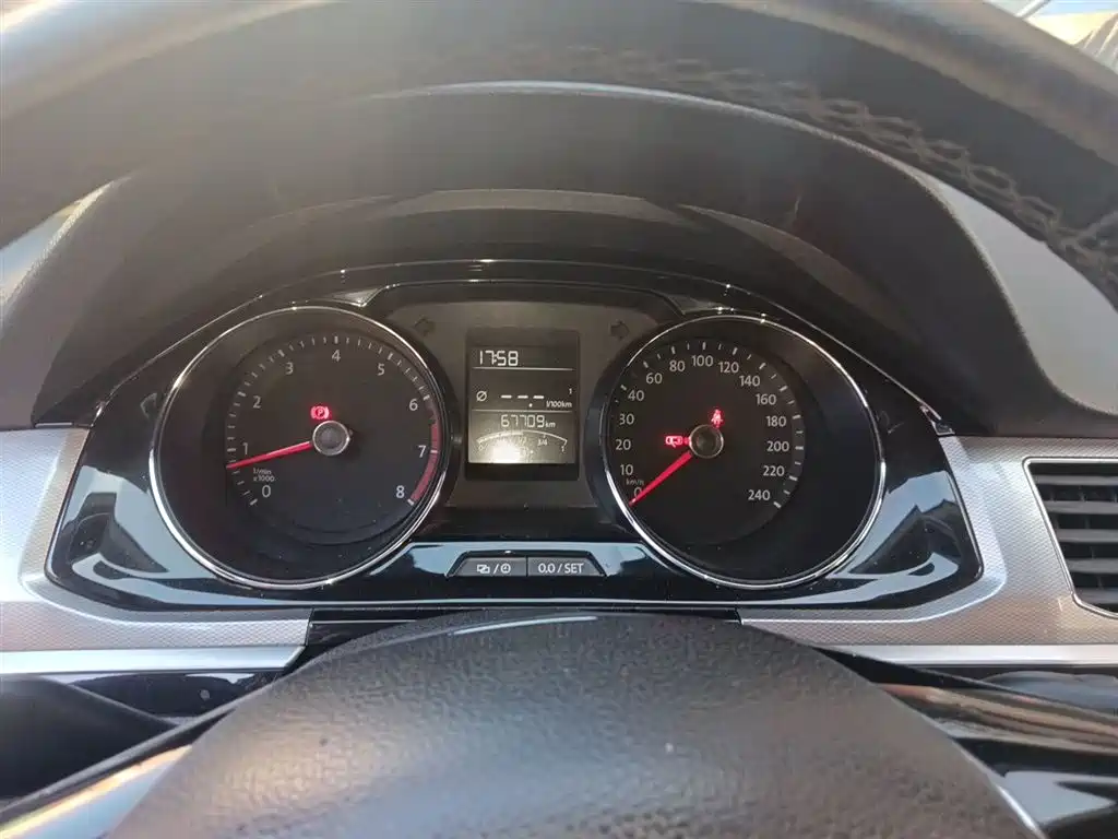 Volkswagen Bora 2016 — фото 7