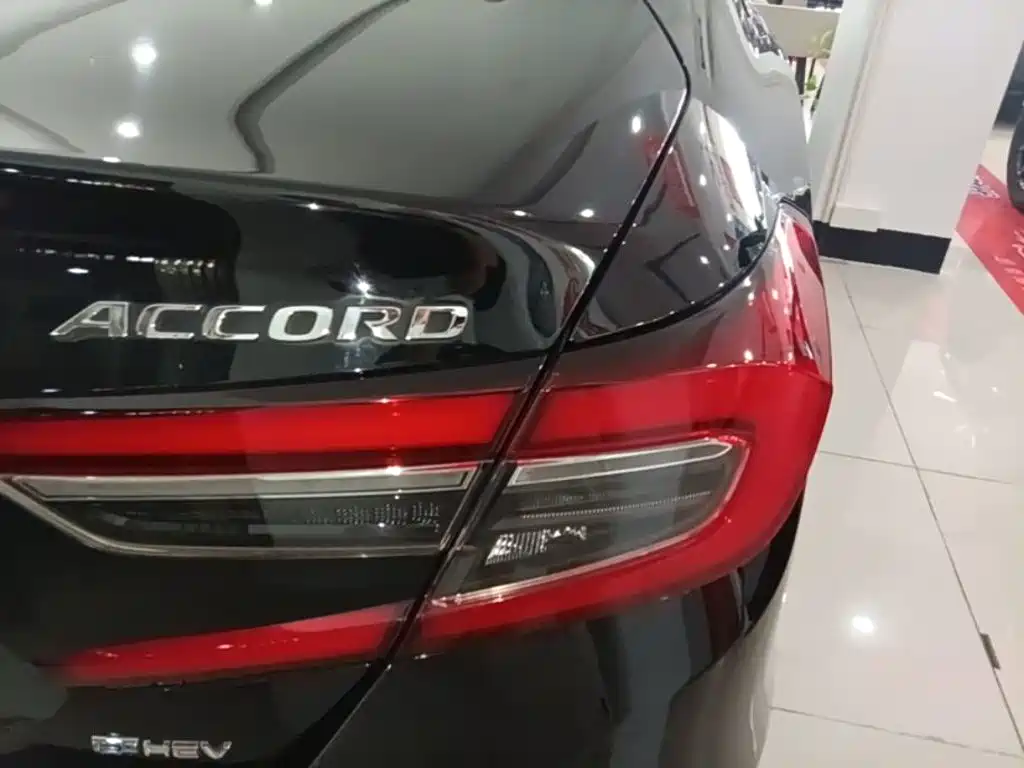 Honda Accord 2022 — фото 8