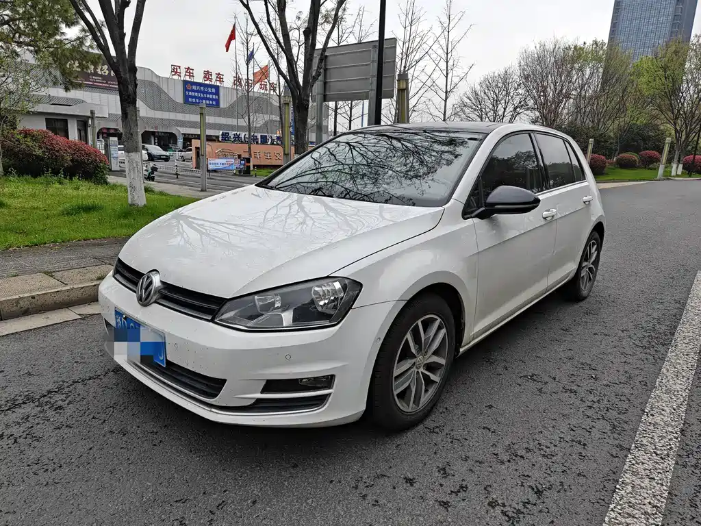 Volkswagen Golf 2017 — фото 1