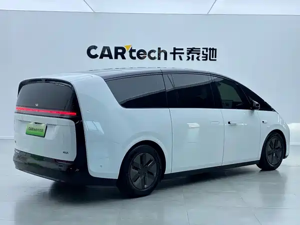 Li Auto MEGA 2025