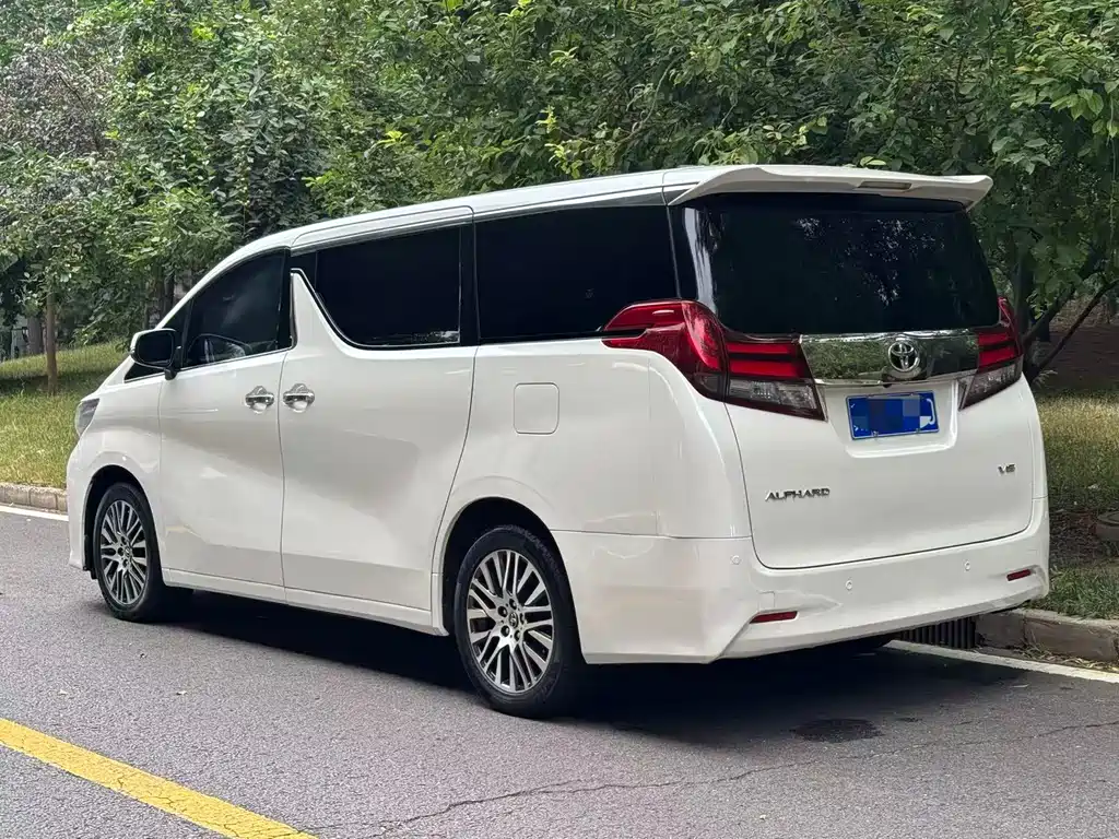 Toyota Alphard 2015 — фото 4