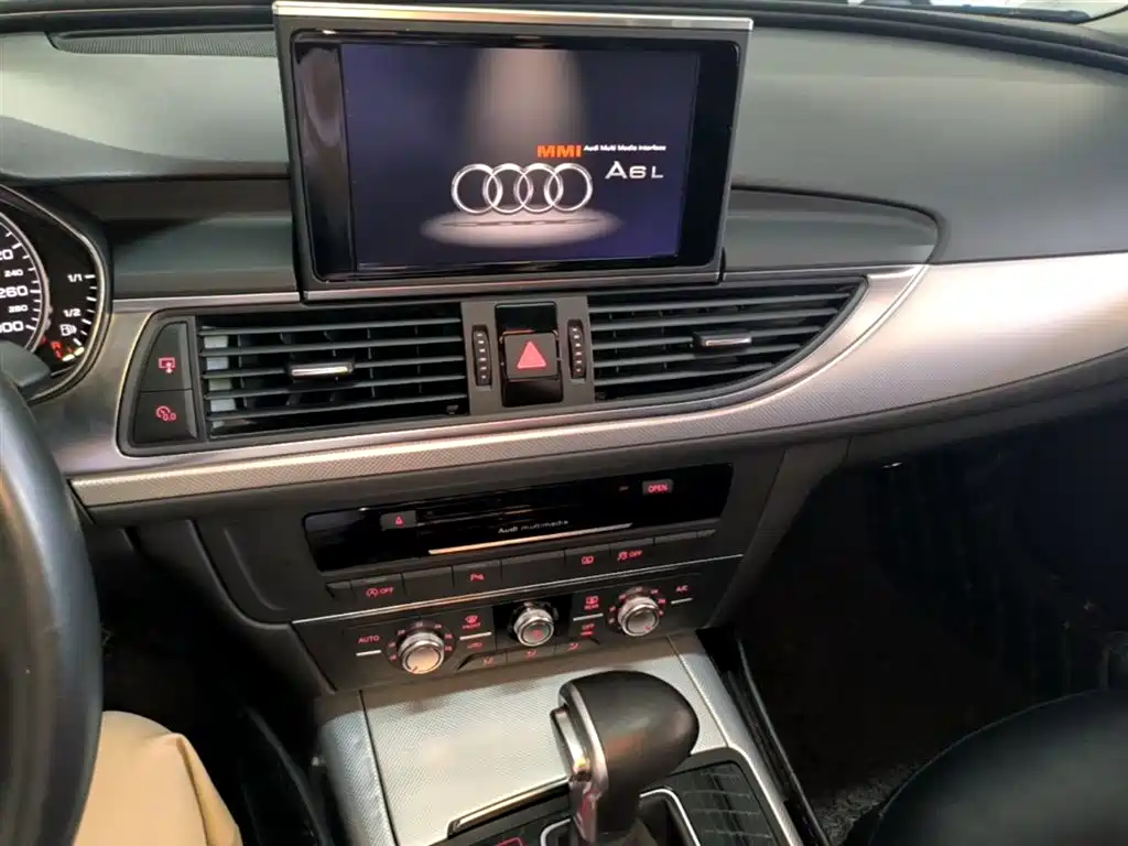 Audi A6L 2015 — фото 13